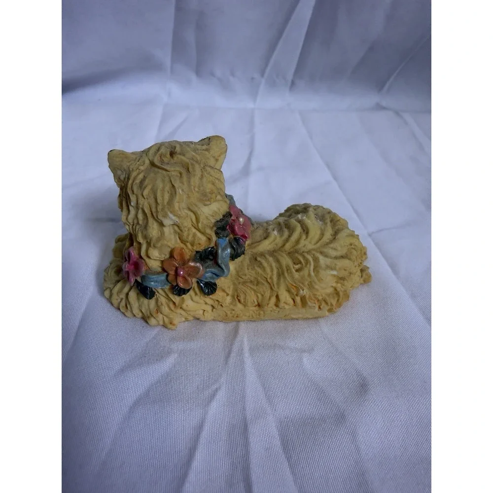 Vintage Young's Inc Monroe Mich Orange Restaurant Resin Persian Cat Figurine